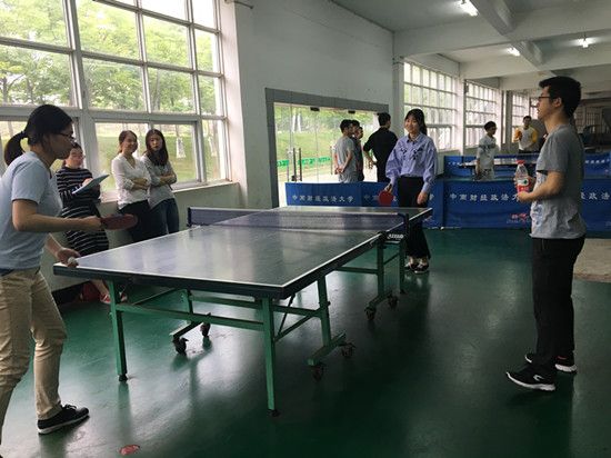 新葡的京集团8814四院研究生乒乓球联赛顺利举办