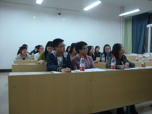 新葡的京集团8814研究生会《财会纵横》编委会招新顺利进行