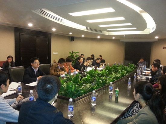 新葡的京集团8814(会硕中心)前往广州、深圳与专业硕士毕业生座谈